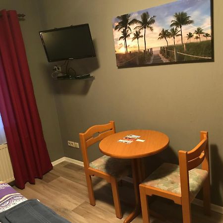 Pension Am Stadtrand Zerbst Екстер'єр фото