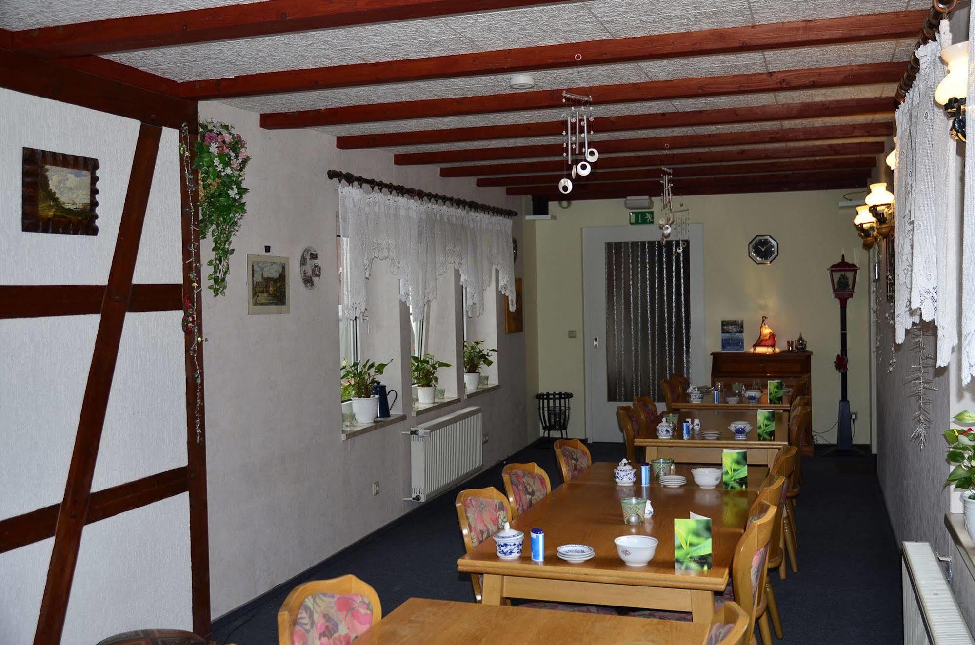Pension Am Stadtrand Zerbst Екстер'єр фото